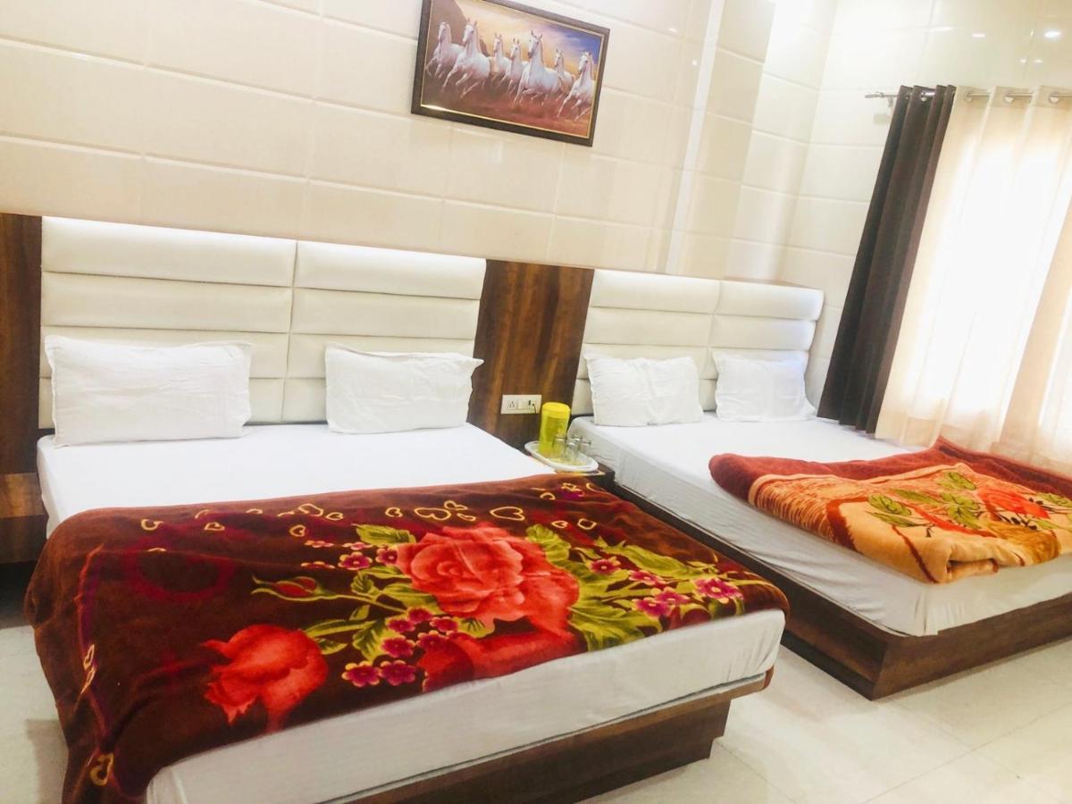 Jasneet Homestay Amritsar Eksteriør bilde