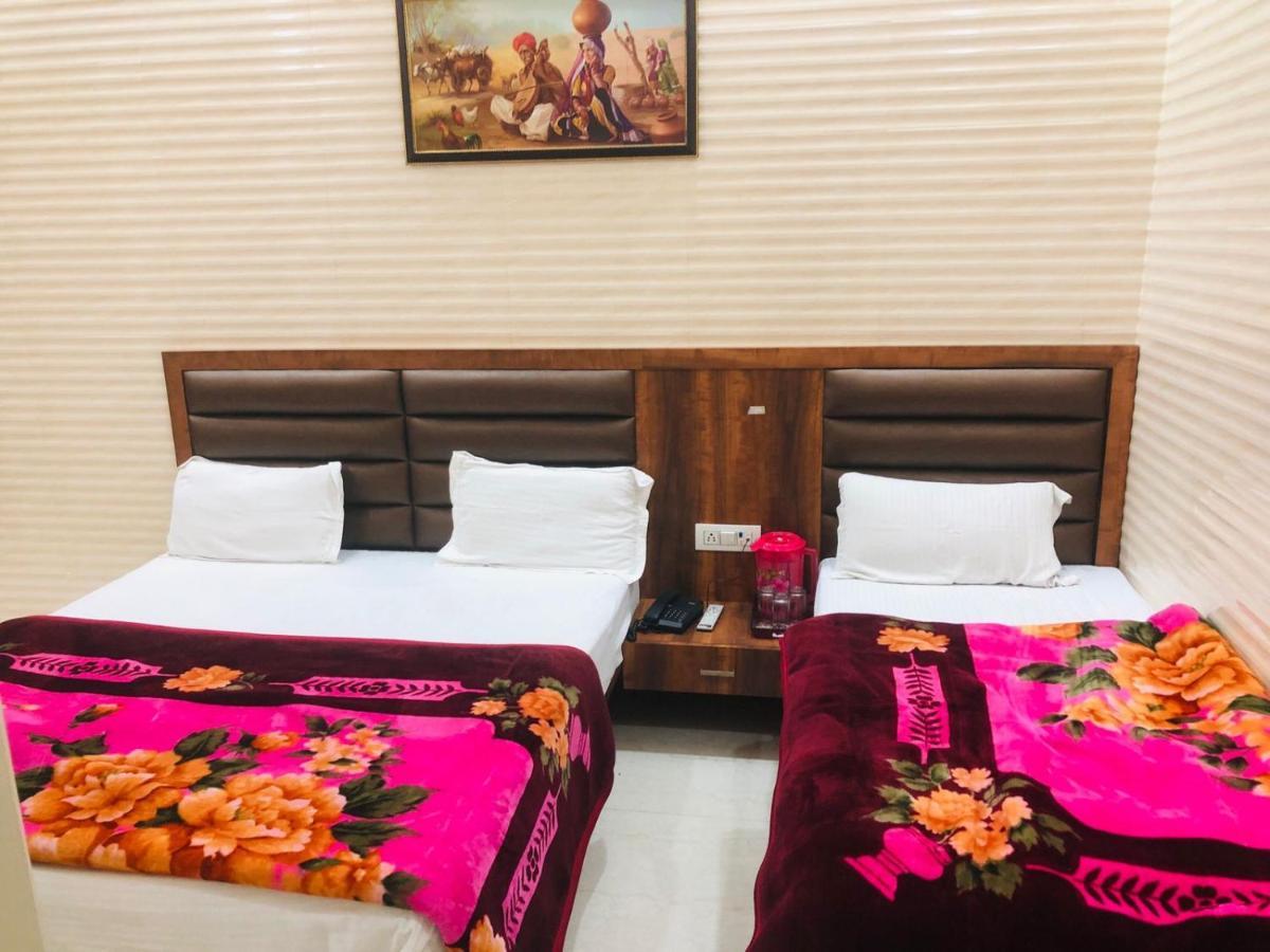 Jasneet Homestay Amritsar Rom bilde