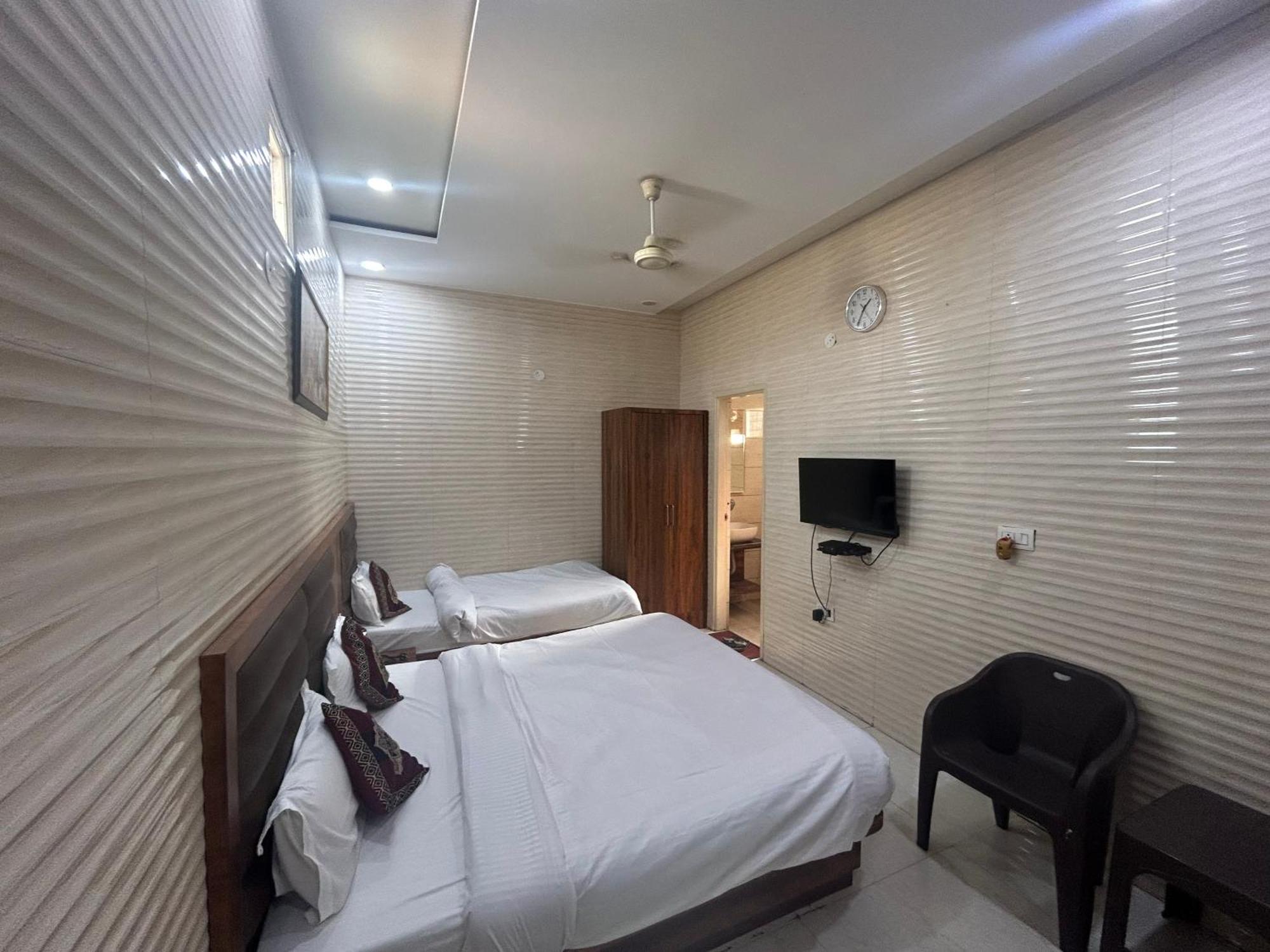 Jasneet Homestay Amritsar Eksteriør bilde