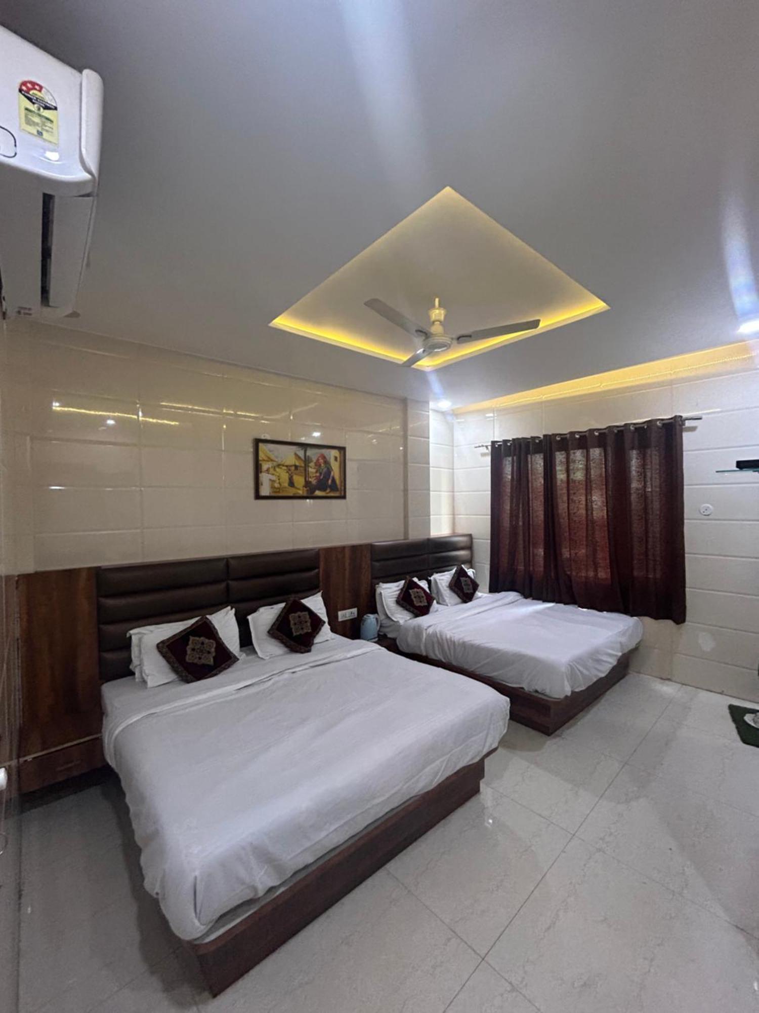 Jasneet Homestay Amritsar Eksteriør bilde
